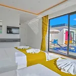 Bezirgan 2 Bedroom Secluded With Private Pool Hot Tub * Kalkan