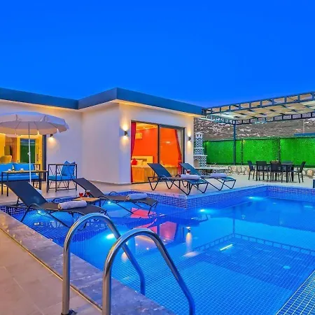 Bezirgan 2 Bedroom Secluded With Private Pool Hot Tub Villa