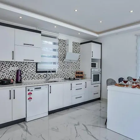 Vila Bezirgan 2 Bedroom Secluded With Private Pool Hot Tub *