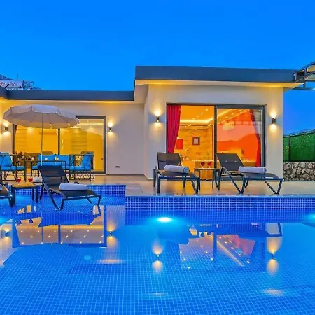 Bezirgan 2 Bedroom Secluded With Private Pool Hot Tub Willa Kalkan