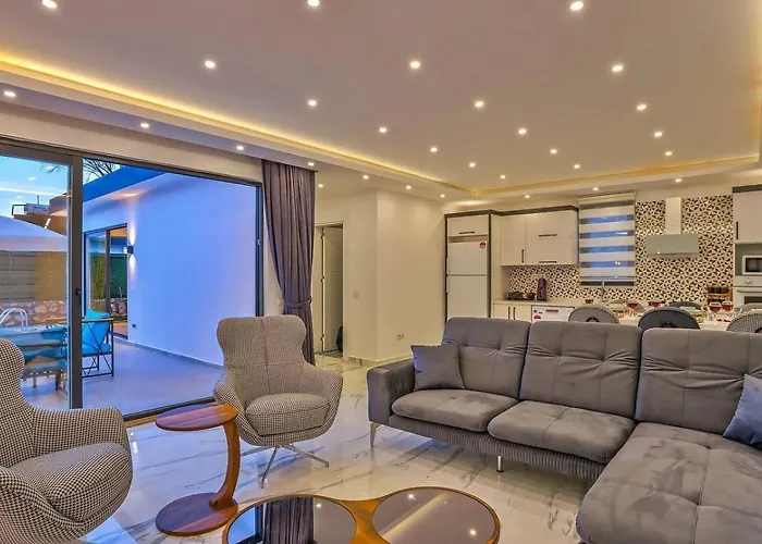 Bezirgan 2 Bedroom Secluded With Private Pool Hot Tub 빌라 *