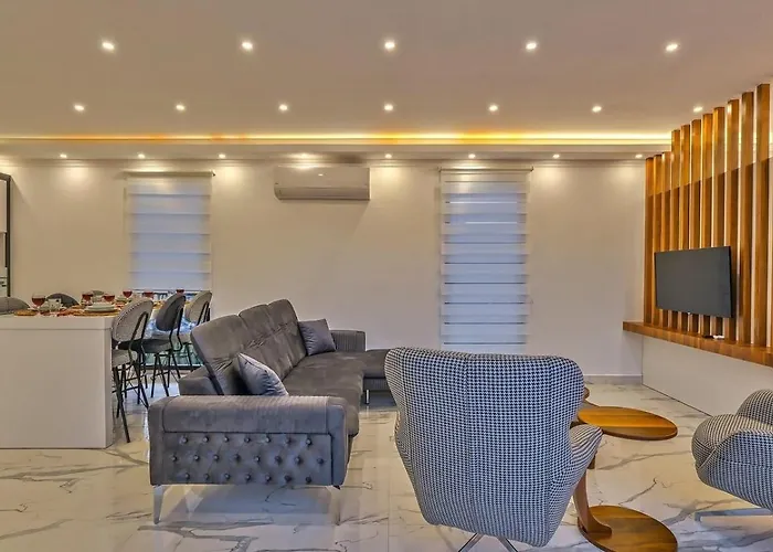 Bezirgan 2 Bedroom Secluded With Private Pool Hot Tub * 칼칸
