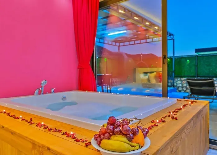빌라 Bezirgan 2 Bedroom Secluded With Private Pool Hot Tub *