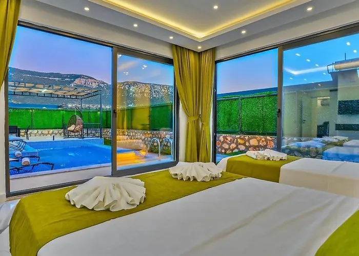 Bezirgan 2 Bedroom Secluded With Private Pool Hot Tub 칼칸