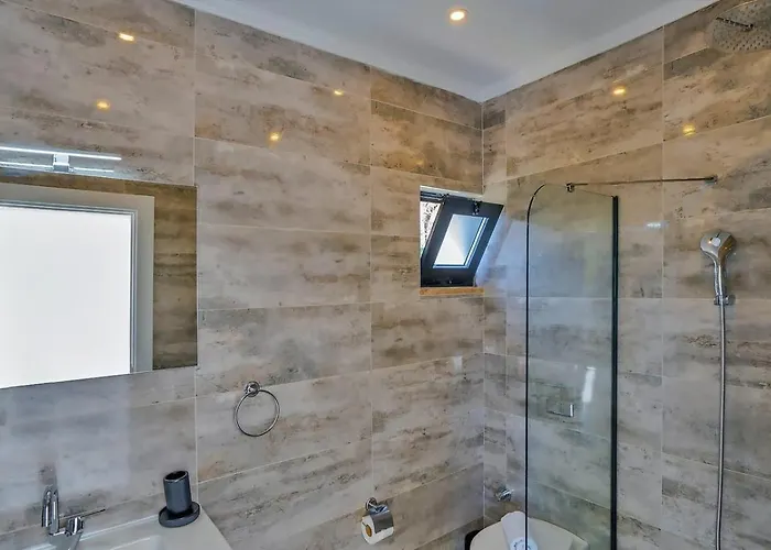 Bezirgan 2 Bedroom Secluded With Private Pool Hot Tub * 칼칸